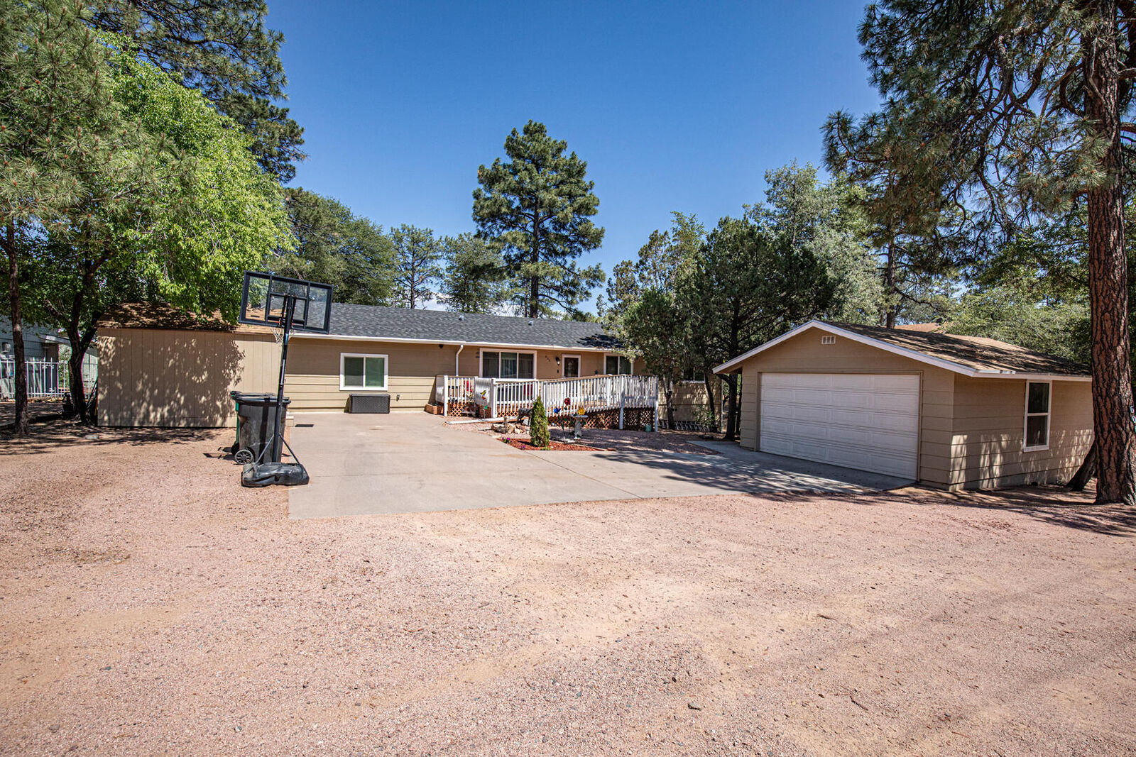 Property Photo:  606 S Mud Springs Road  AZ 85541 