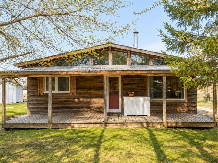 Property Photo:  9131 40 Road East  MB R0A 2K0 