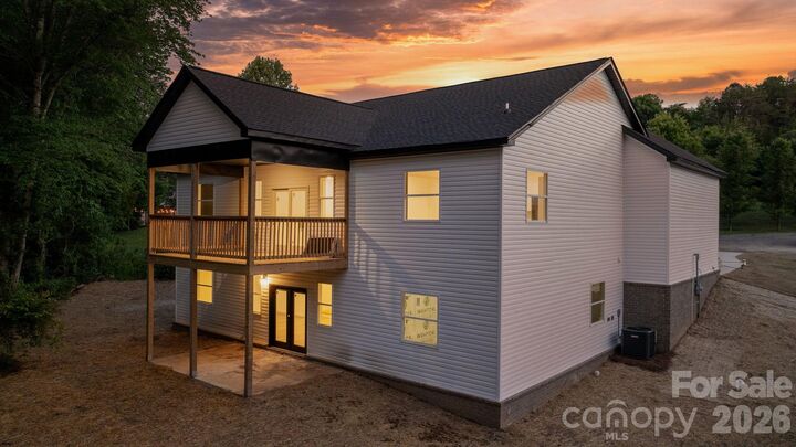 Property Photo:  47 Tennyson Drive  NC 28681 