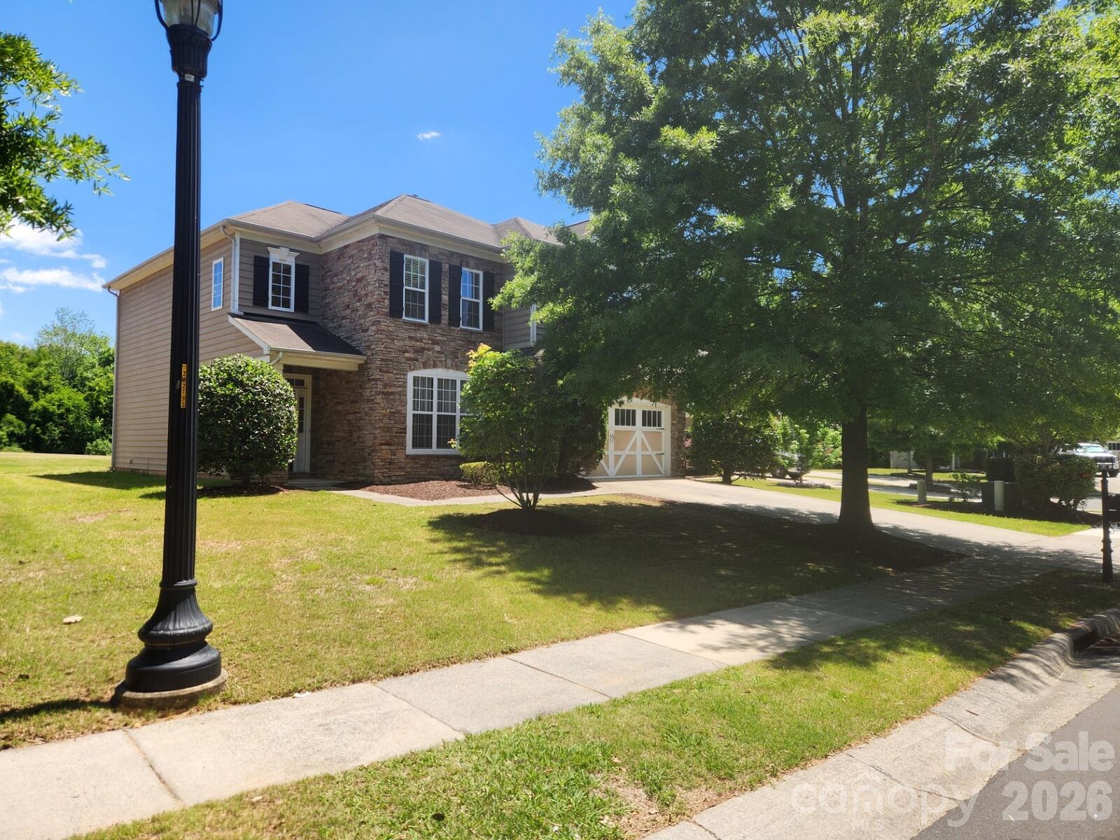 Property Photo: 10118 Alvarado Way NC 28277