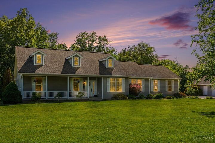 Property Photo:  3920 Pine View  OH 44176 
