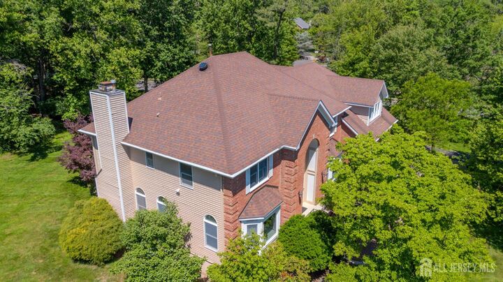 Property Photo:  40 Newland Court  NJ 08807 