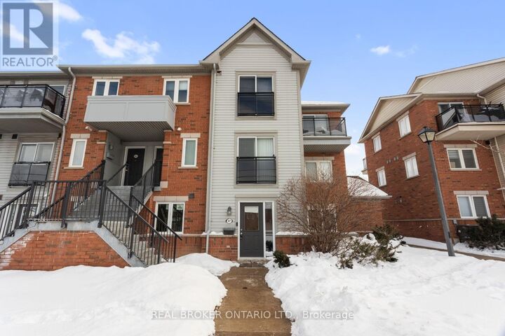Property Photo:  4620 Guildwood Way 67  ON L5R 4H4 