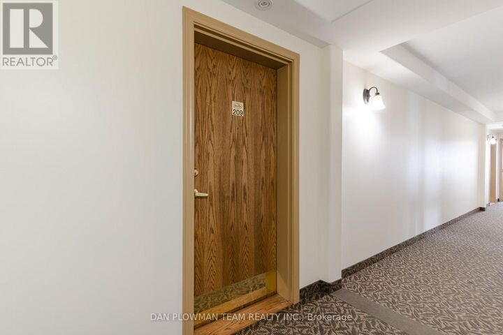 Photo de la propriété:  306 Spillsbury Drive 209  ON K9K 0B5 