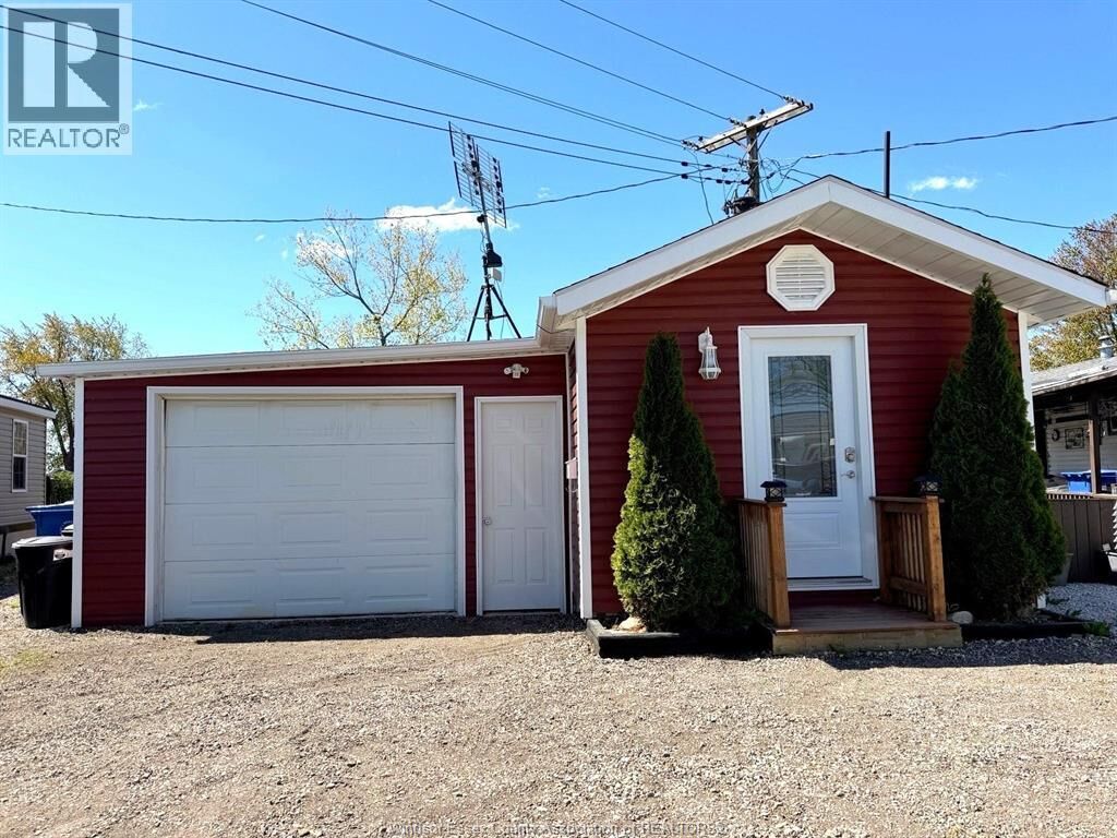 Property Photo:  709 Heritage Road 34  ON N9Y 3B1 