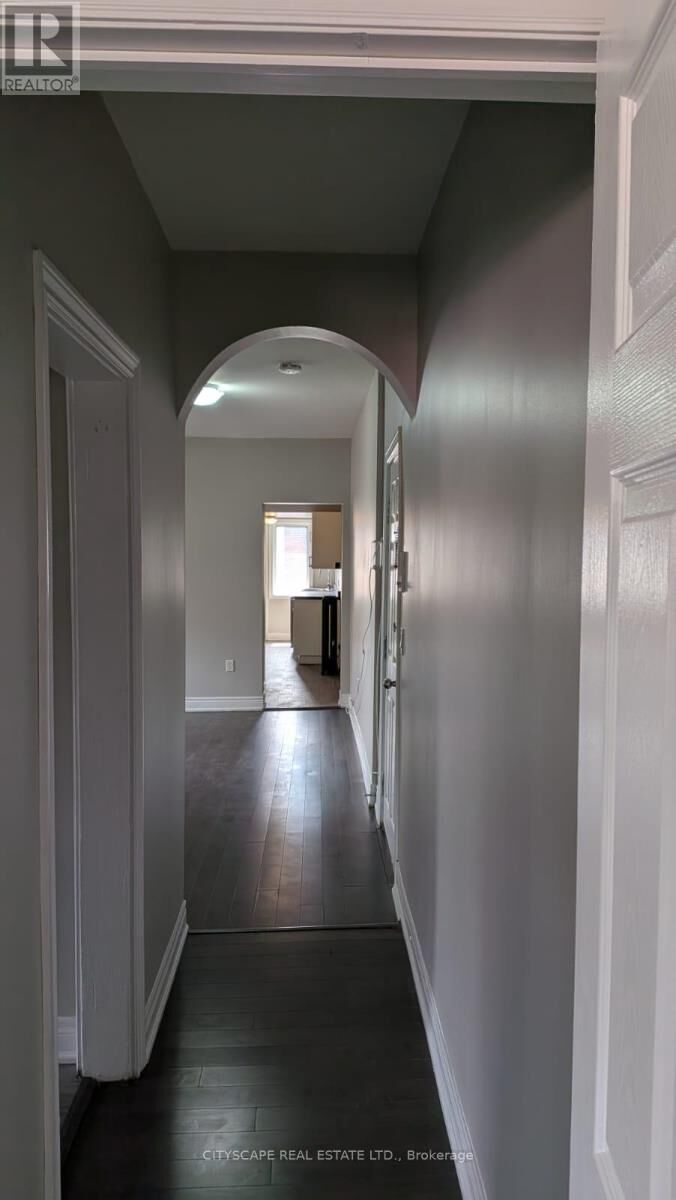 Property Photo:  752 Main Street East 6A  ON L8M 1L1 