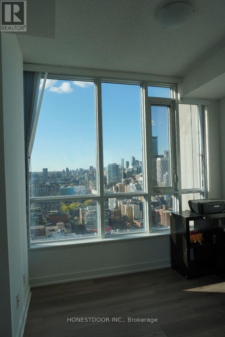 Property Photo:  295 Adelaide Street West 3302  ON M5V 0L4 