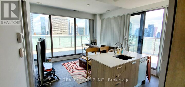 Property Photo: 57 St Joseph Street Ph08 ON M5S 0C5