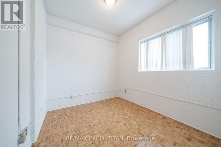 Property Photo:  1407 Dupont Street 309  ON M6H 2B1 