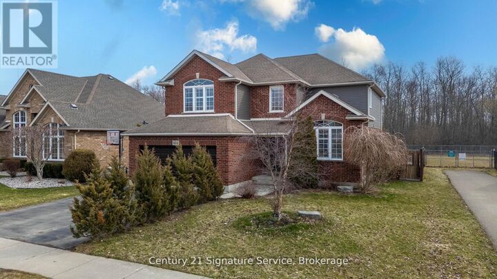 Property Photo:  654 Brian Street  ON L2A 6W2 