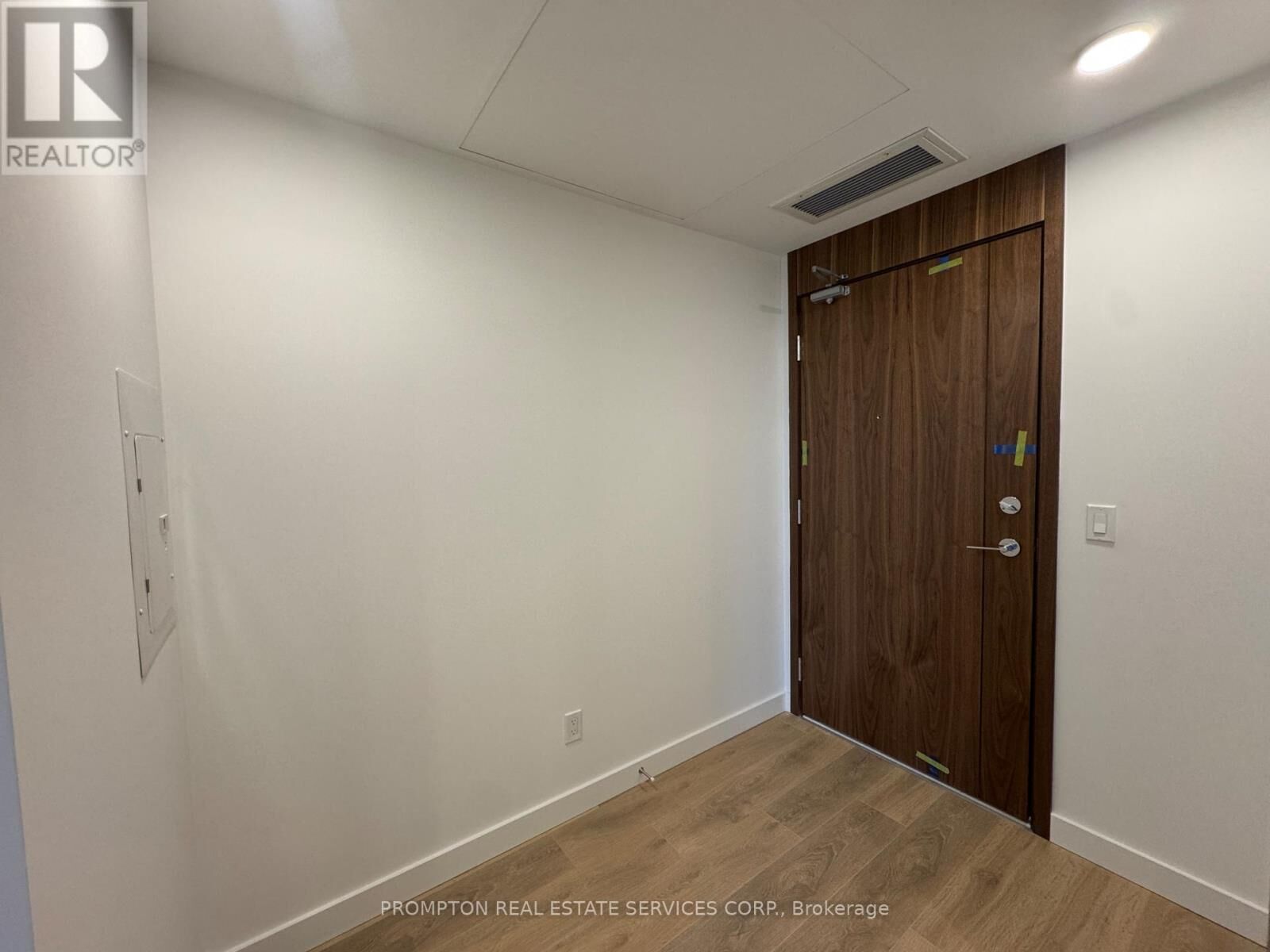 Property Photo:  68 Esther Shiner Boulevard 1103  ON M2K 0J6 