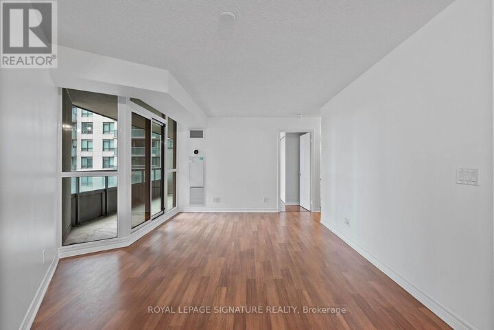Property Photo:  19 Grand Trunk Crescent 801  ON M5J 3A3 