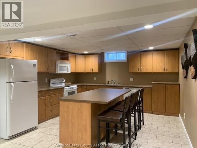 Property Photo: 2205 Edgemore Avenue Basement ON N9H 2K2