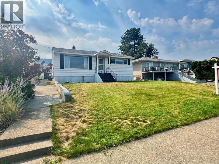 743 Douglas Street — photo 1