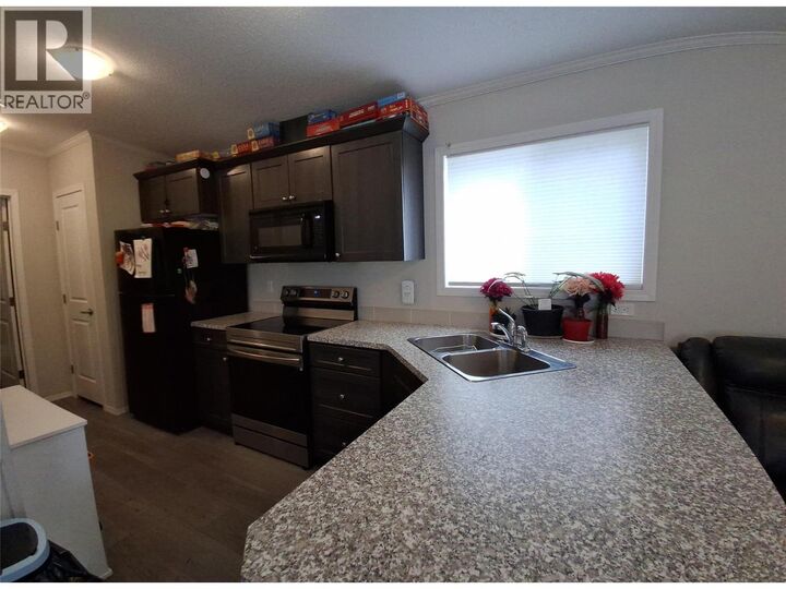 Property Photo: 235 Aylmer Road 10 BC V0E 1M1
