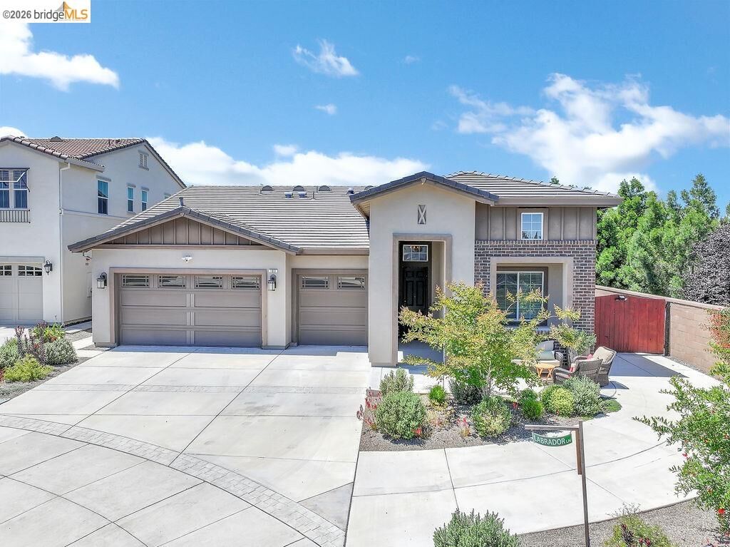 Property Photo:  183 Avery Ct  CA 94513 