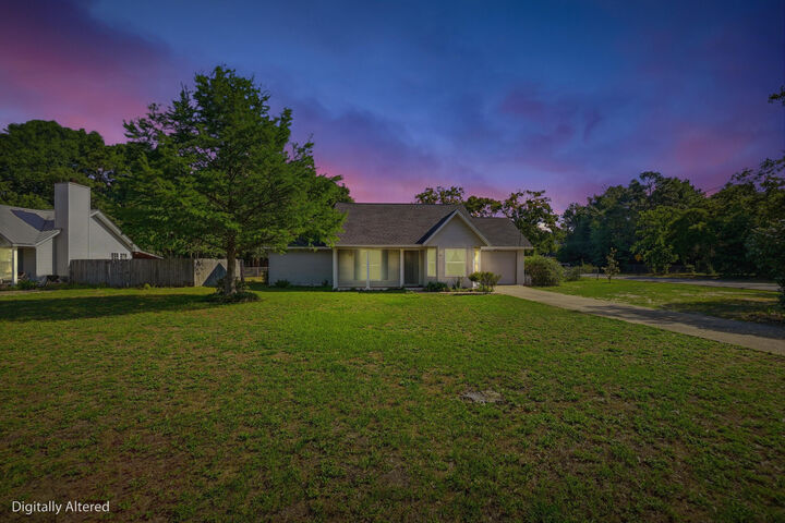 Property Photo:  324 John King Road  FL 32539 
