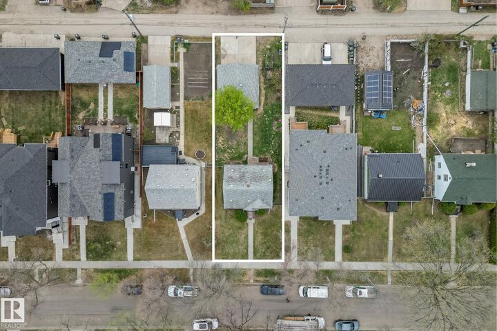 Property Photo:  8331 81 Avenue NW  AB T6C 0W1 