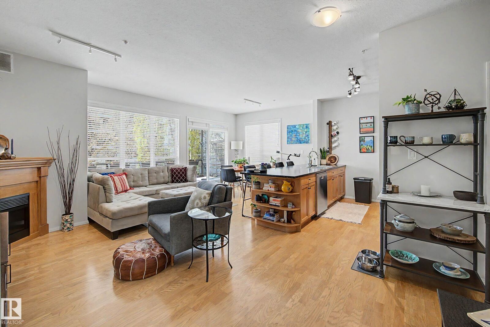 Property Photo:  10023 110 Street NW 334  AB T5K 1J5 