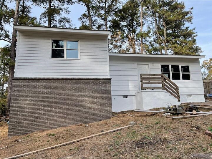 Property Photo:  2027 Kenwood Road SE  GA 30082 