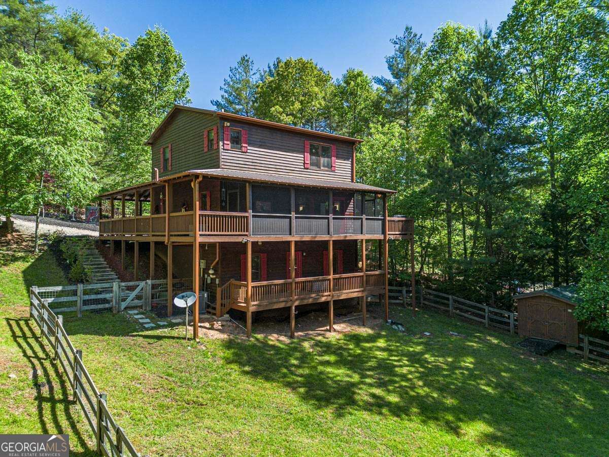Property Photo:  392 Oak Hills Drive  GA 30560 