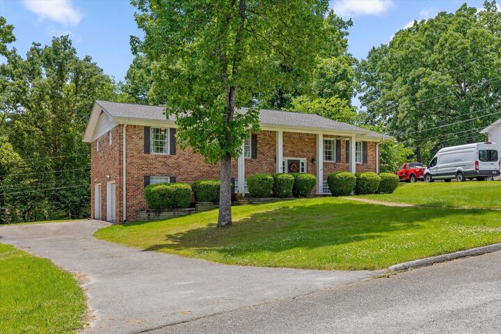 Property Photo:  8611 Clearwood Road  TN 37421 