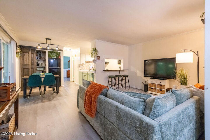 Property Photo: 3501 Illinois Ave Apt D8 KY 40213