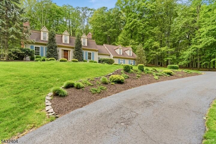 Property Photo: 13 Hamden Rd NJ 08822