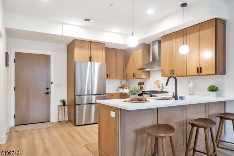 Property Photo:  20 Encampment Ct 204  NJ 07045 