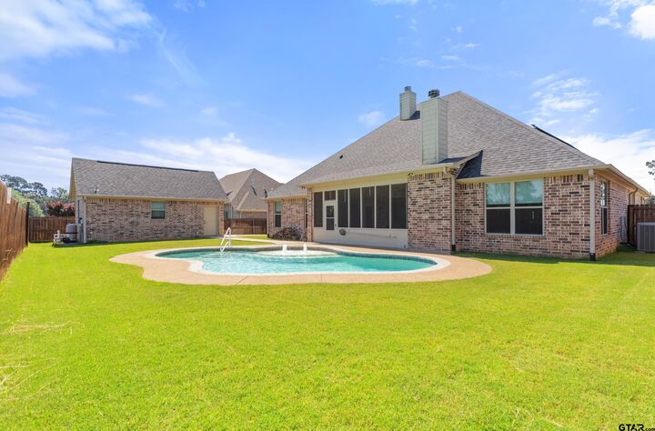 Property Photo: 105 Nathan Rd. TX 75758