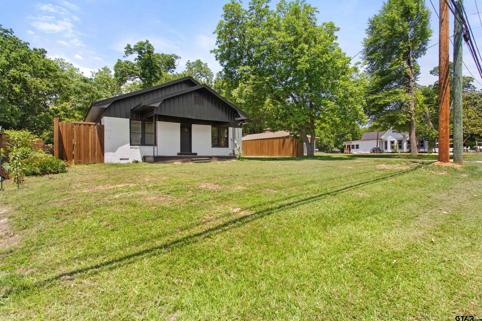 Property Photo:  307 W South St.  TX 75771 