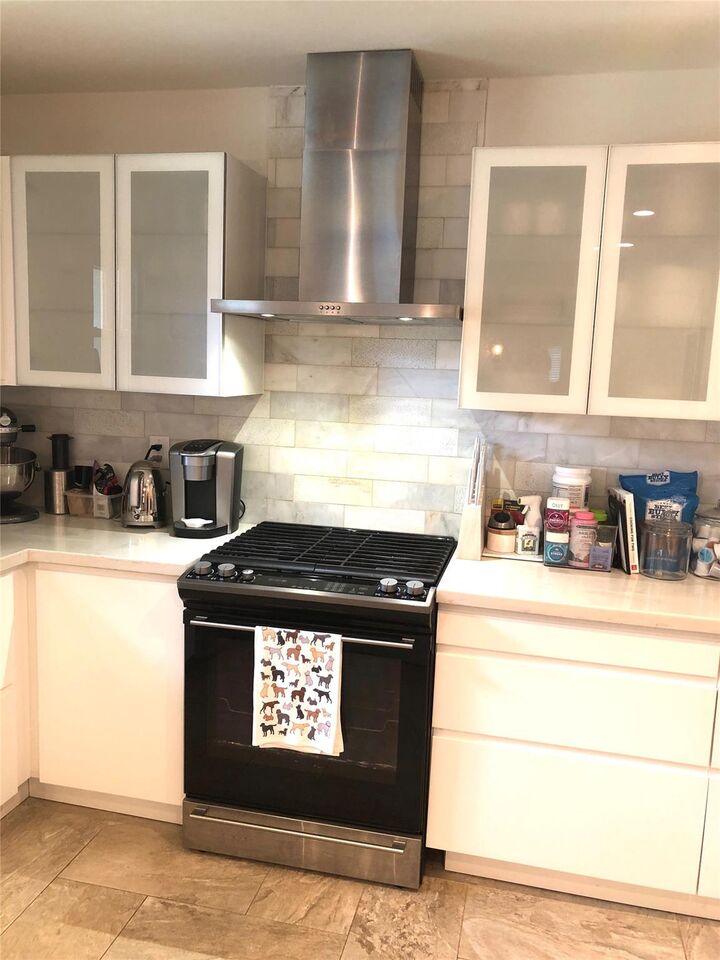 Property Photo: 4715 Laurel Street TX 77401