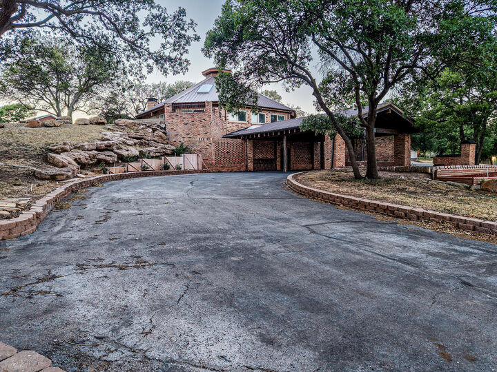 Property Photo:  409 Mill Road  TX 79403 