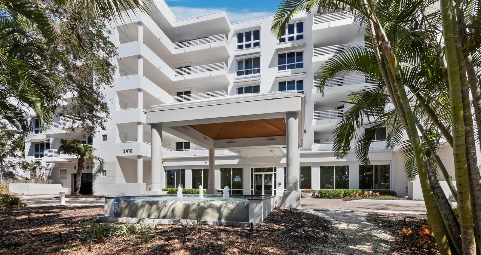 Property Photo:  2410 Harbourside Drive 131  FL 34228 