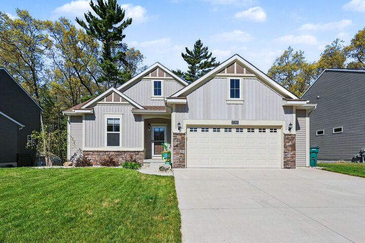 Property Photo:  17265 Richton Drive  MI 49448 
