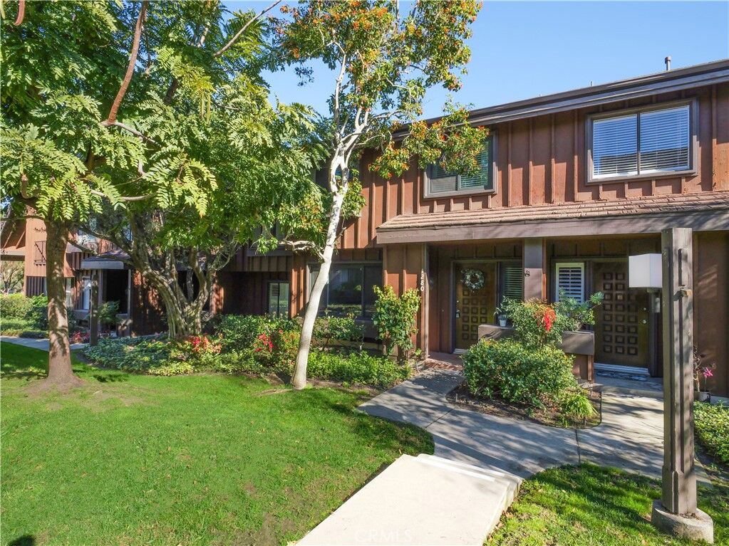 Property Photo:  1280 Stonewood Court  CA 90732 