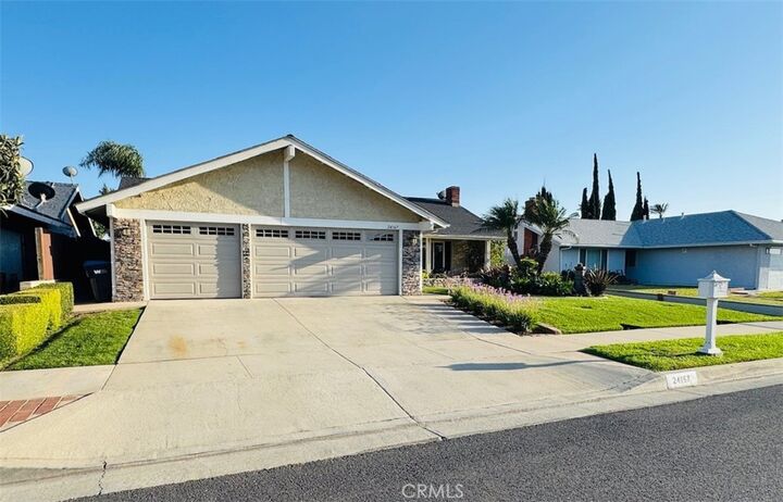 Property Photo: 24167 Via Vargas Drive CA 92553