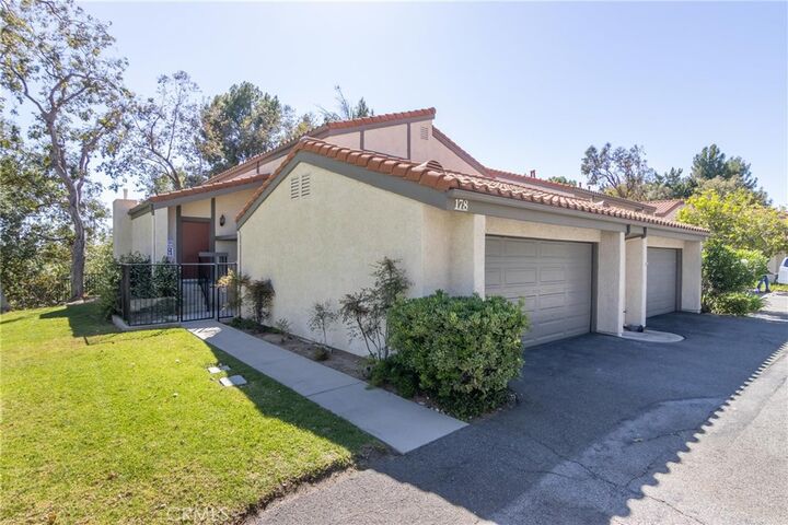 Property Photo:  11601 Tampa 178  CA 91326 