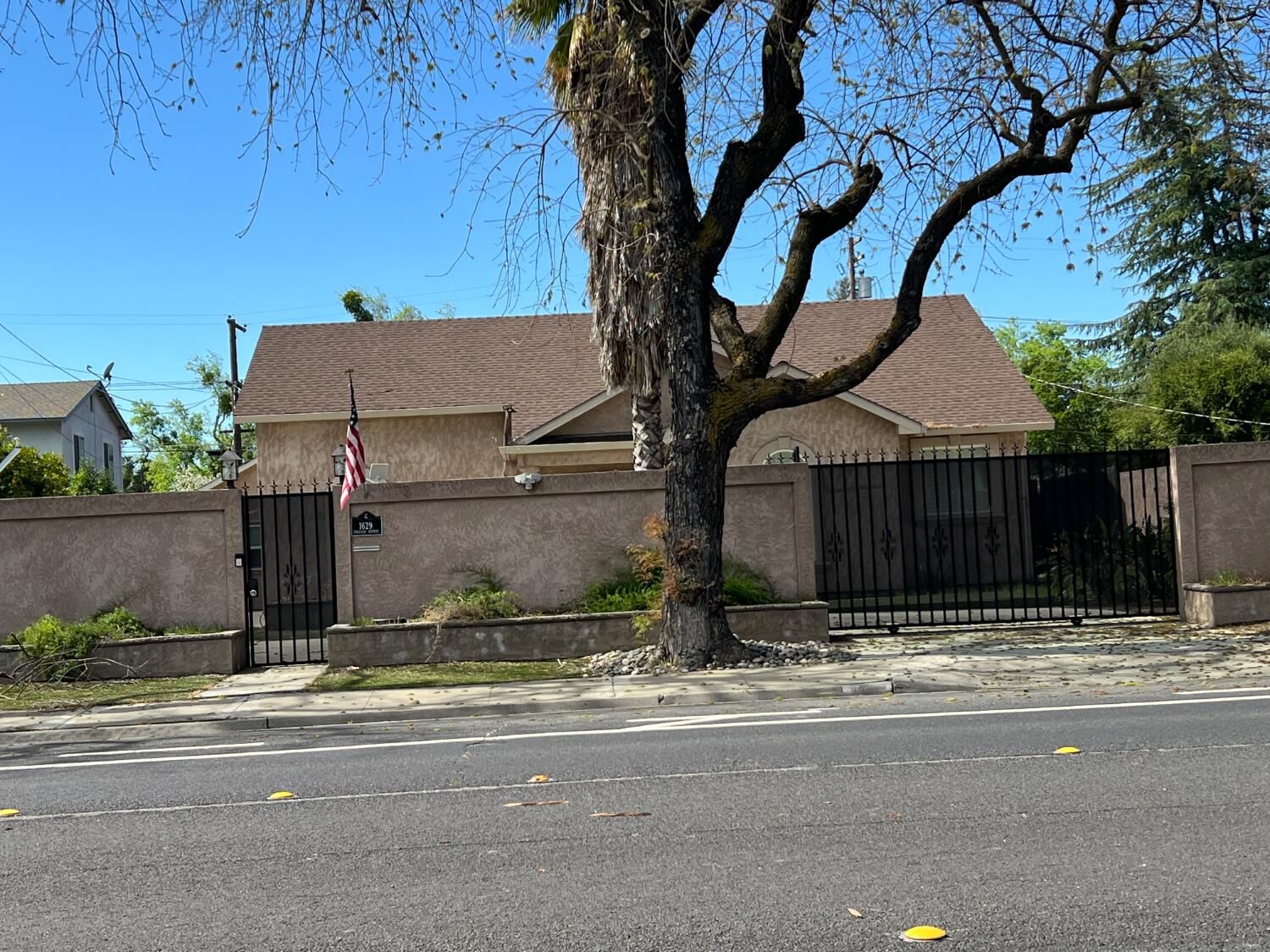 Property Photo:  1629 College Avenue  CA 95350 