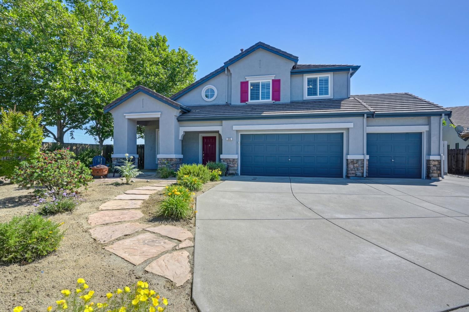Property Photo:  316 Thrush Court  CA 95747 