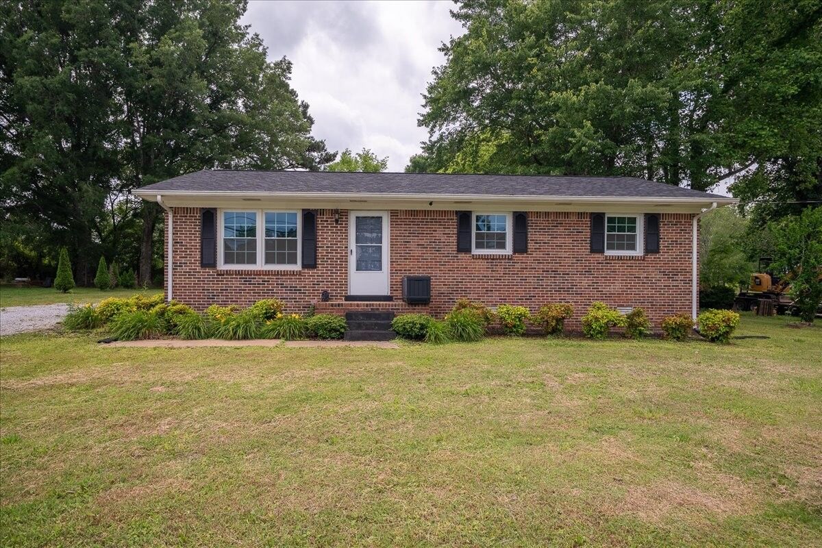 Property Photo:  3417 Gimlet Rd  TN 38464 