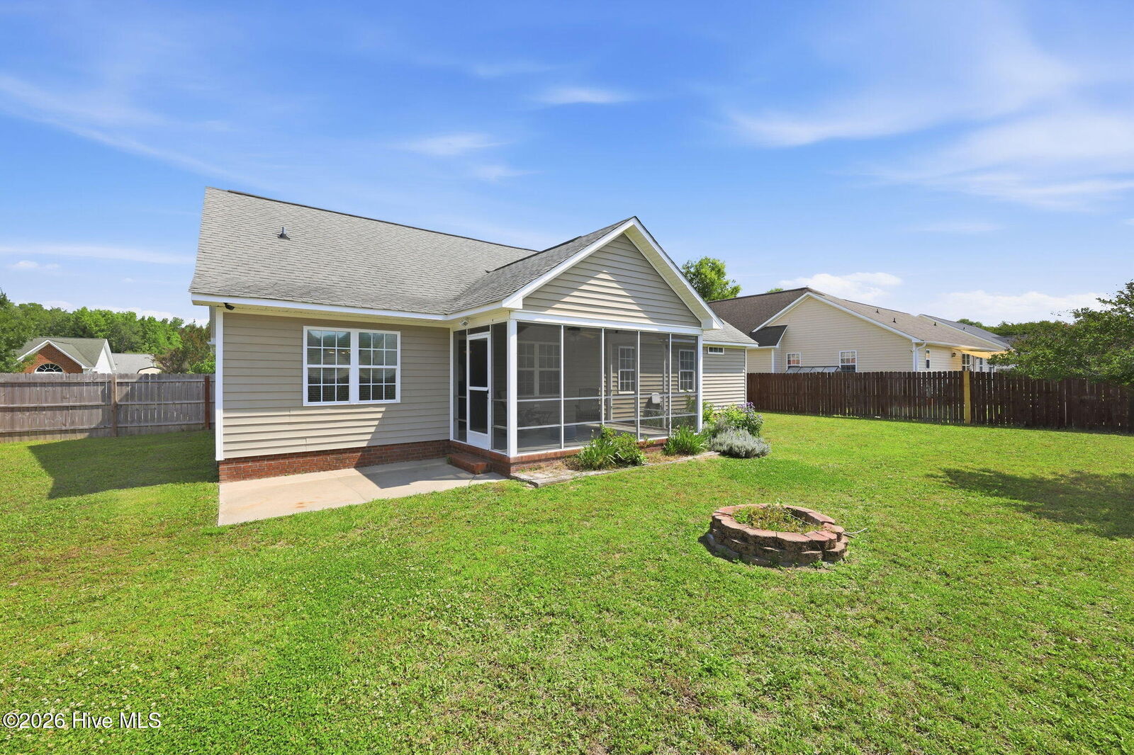 Property Photo: 115 Delanie Way NC 28562