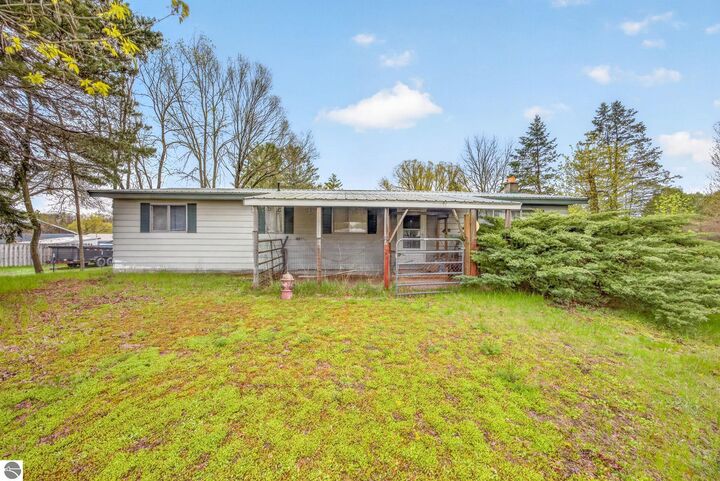 Property Photo:  109 N Park Street  MI 49663 