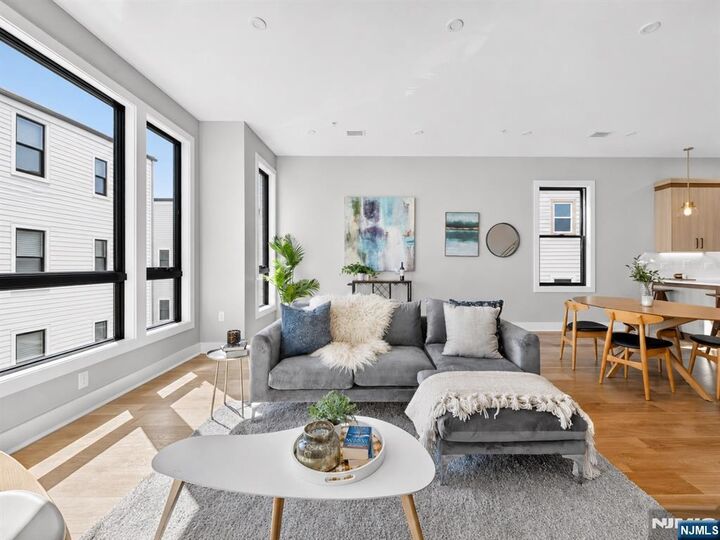 Property Photo: 172 Griffith Street 3 NJ 07307