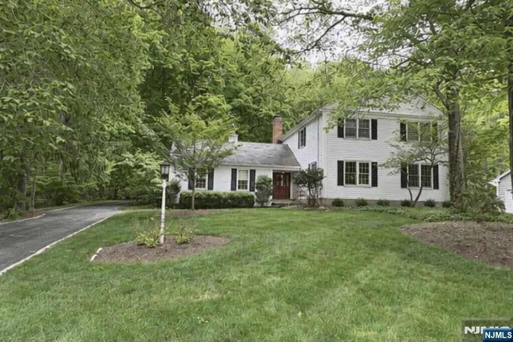 Property Photo:  7 Pontiac Drive  NJ 07470 