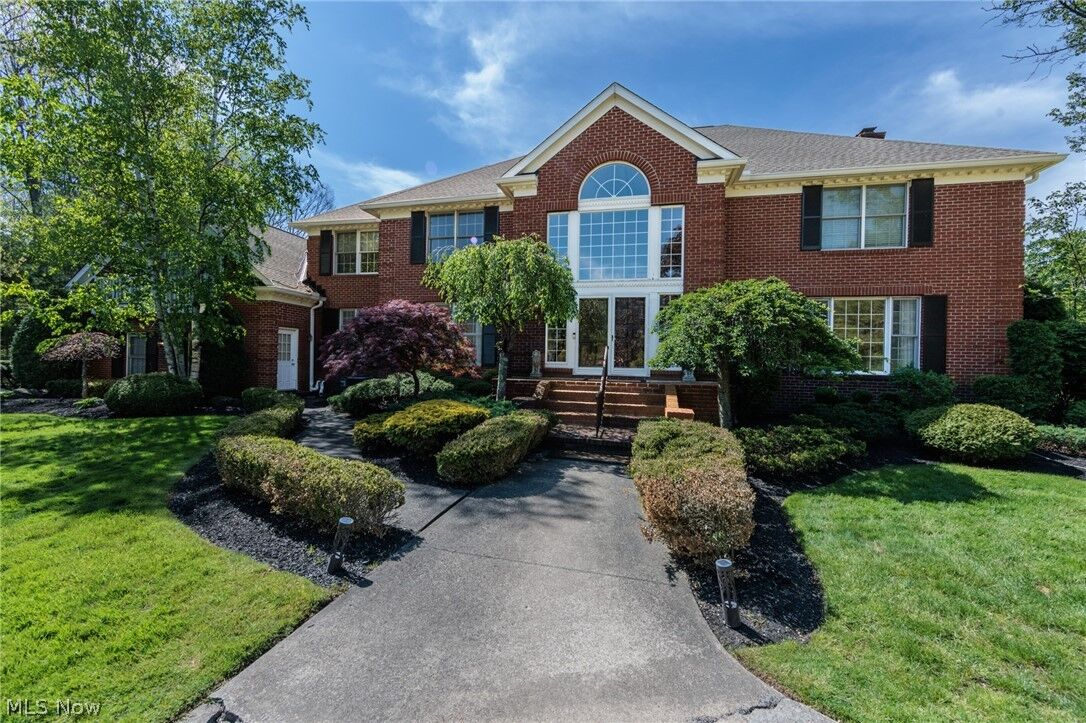 Property Photo:  30 Cableknoll Lane  OH 44022 