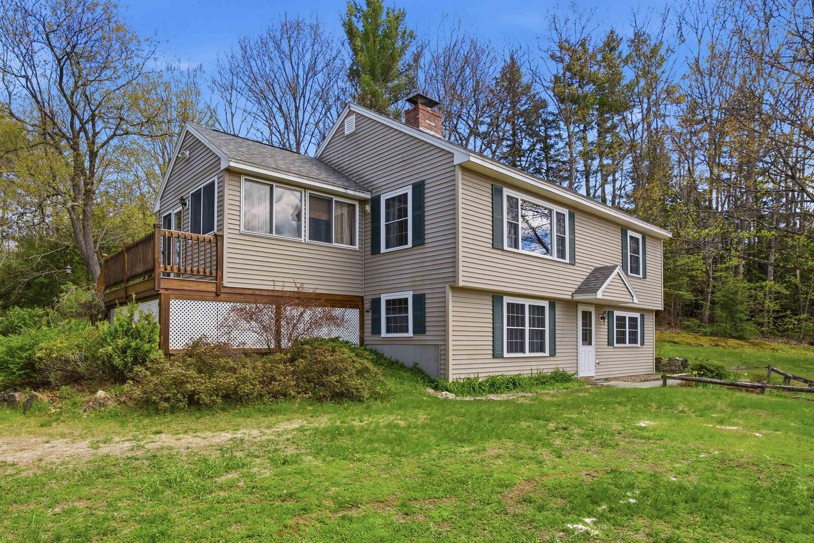 Property Photo:  67 Breezy Hill Road  NH 03221 