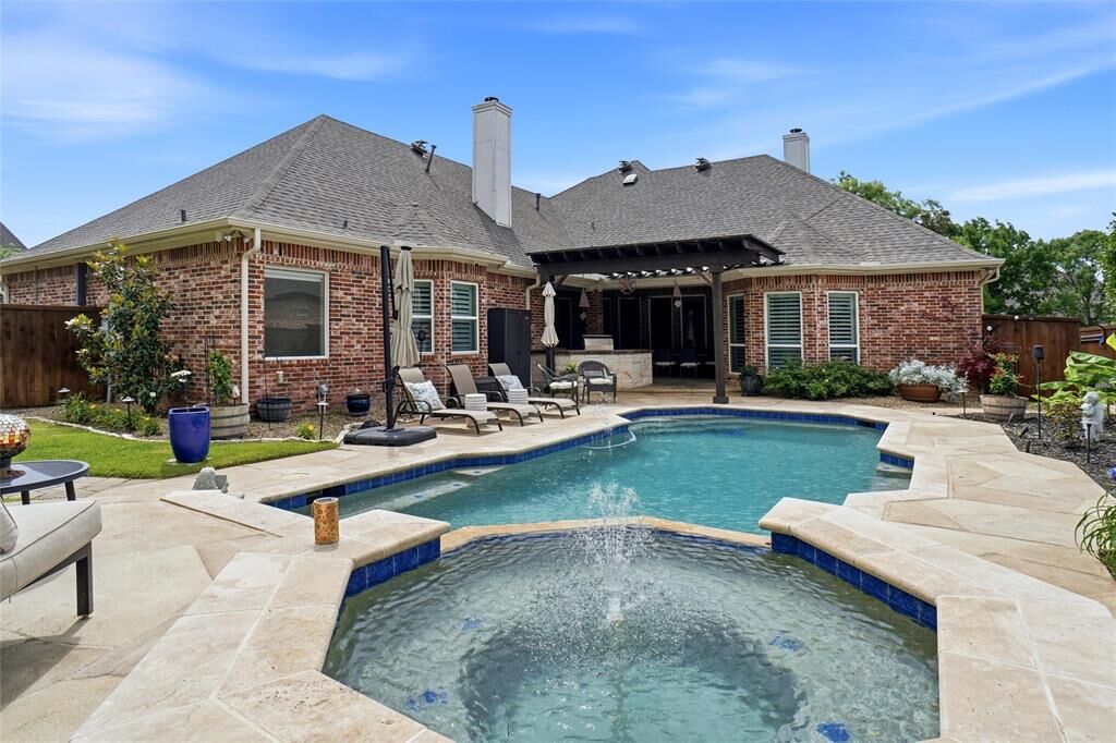 Property Photo: 9009 Thornway Drive TX 76182