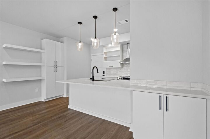 Property Photo: 3329 SE Mp Parkway 203 AR 72712