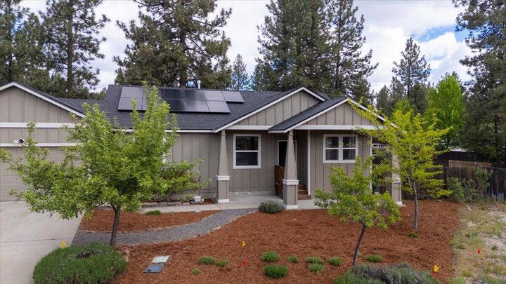 Property Photo:  61095 Honkers Court  OR 97702 